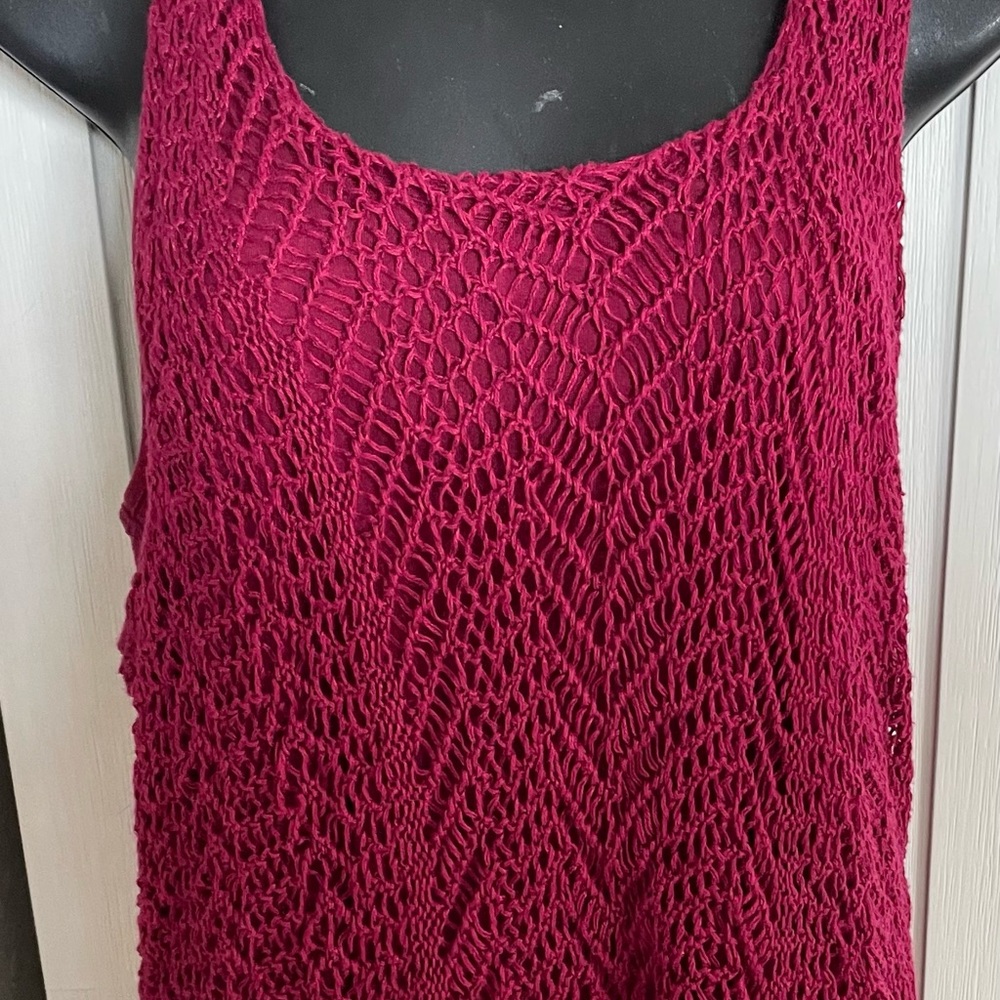 Lucky brand magenta crochet lace overlay tank top . Size large